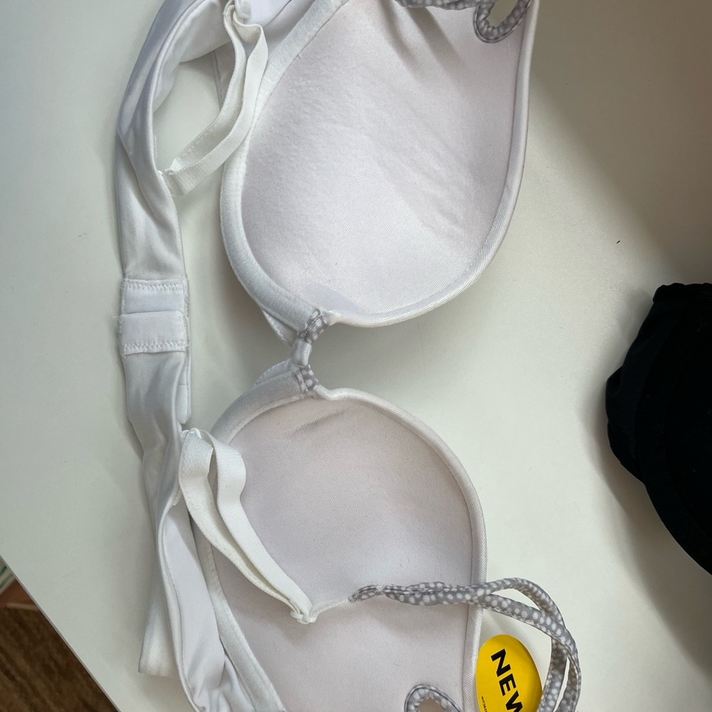 Lily of France Black and White Women's Bras Set NWT 32A - Picture 8 of 9